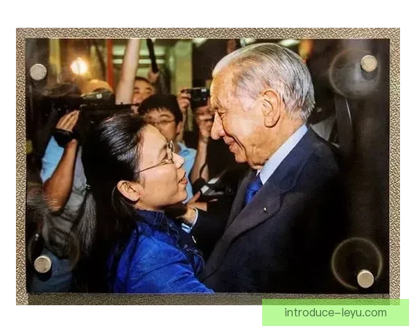 冠军背后的坚持与努力：运动员心路历程深度访谈揭秘